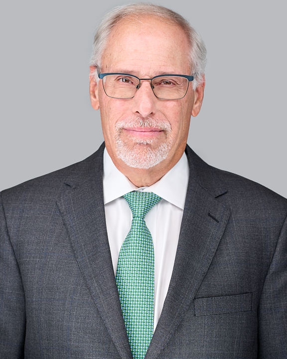 Howard R. Snyder attorney portrait